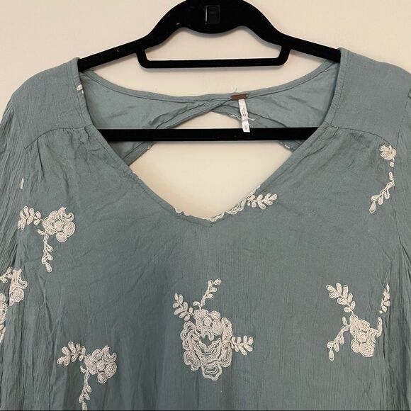 FREE PEOPLE Emma's Embroidered Dress in Misty Green Back Cut Out Detail SZ SP - Picture 5 of 12
